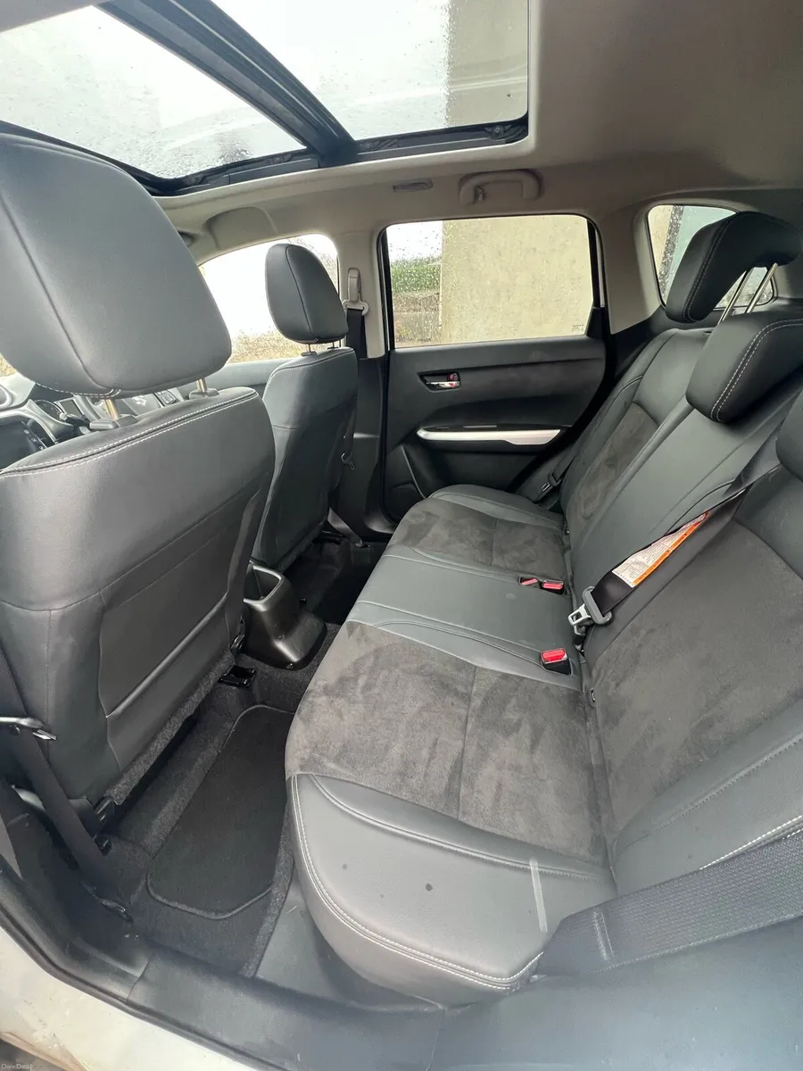 Suzuki Vitara  GLX 2018 (182)  Low Mileage - Image 5