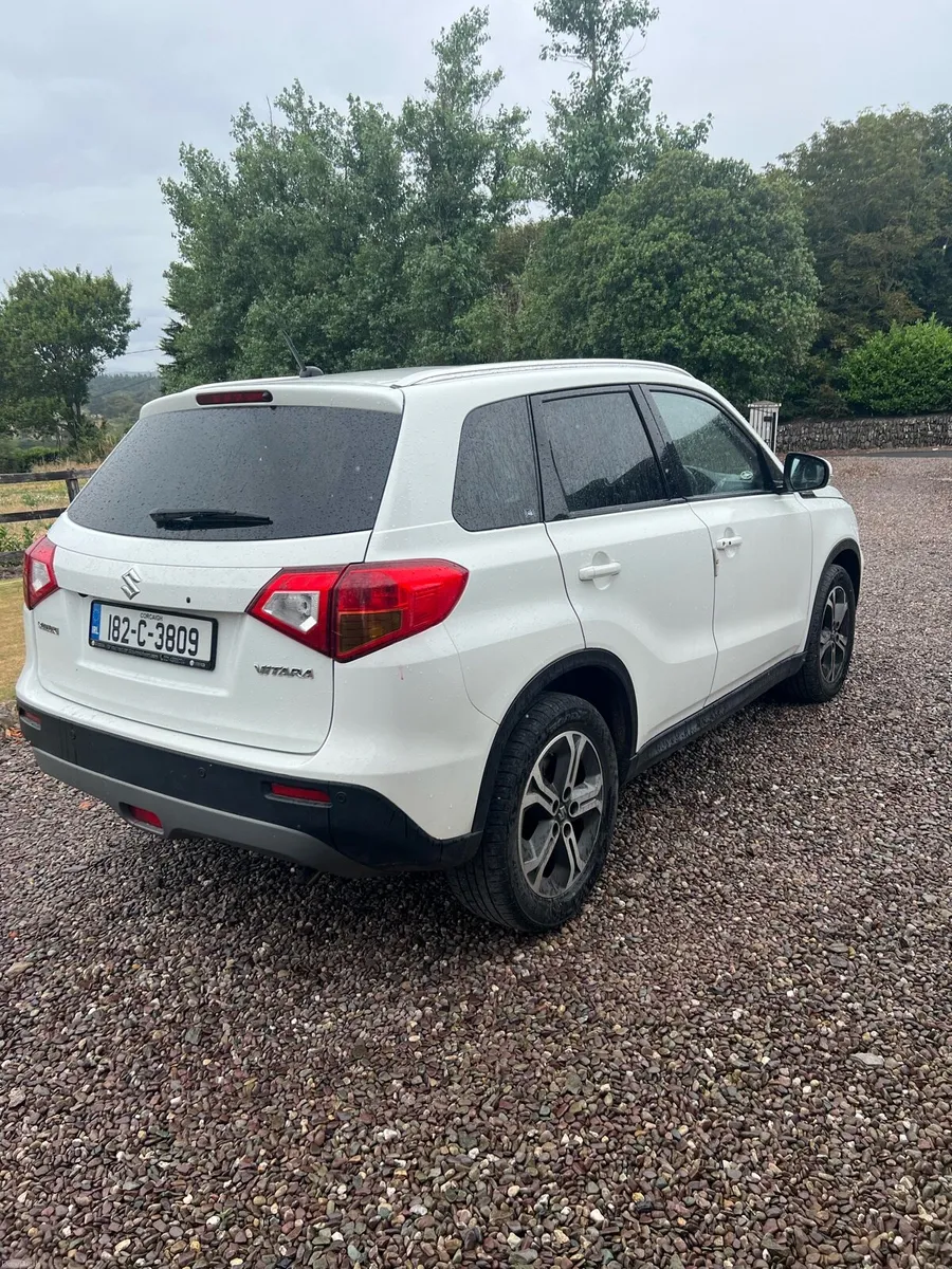 Suzuki Vitara  GLX 2018 (182)  Low Mileage - Image 3