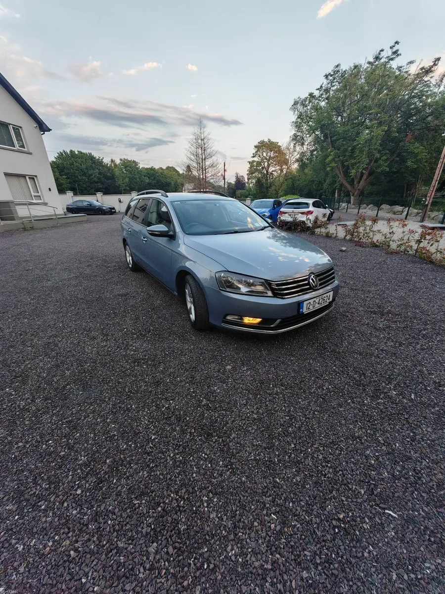 Volkswagen Passat 2012 - Image 3