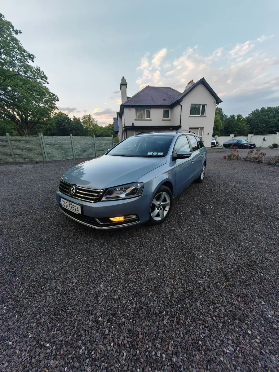 Volkswagen Passat 2012 - Image 4