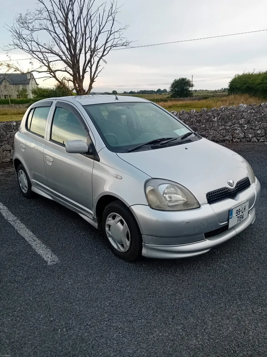 Toyota yaris automatic - Image 1
