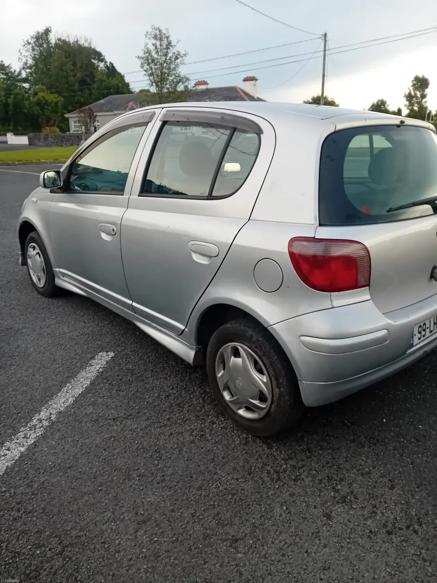 Toyota yaris automatic - Image 4