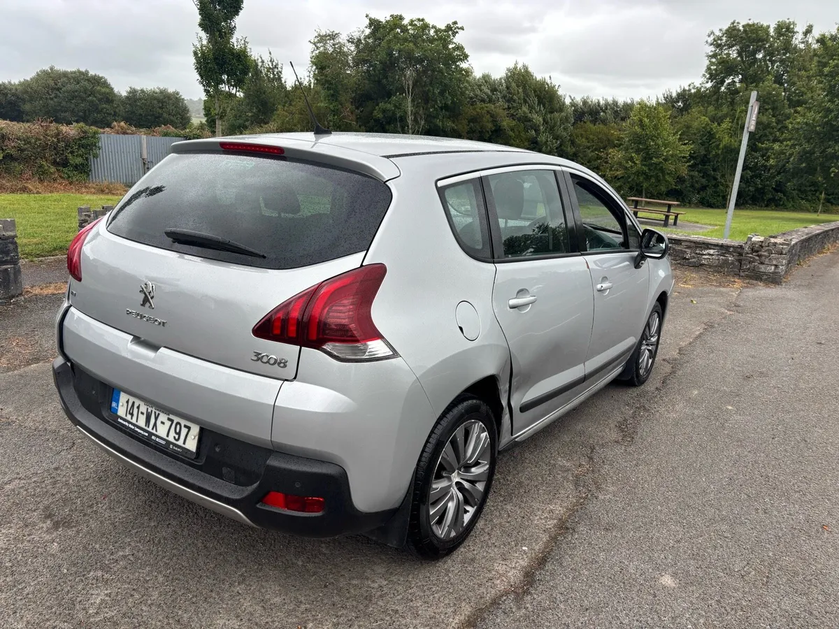 2014 Peugeot 3008 Service History €1200 - Image 5