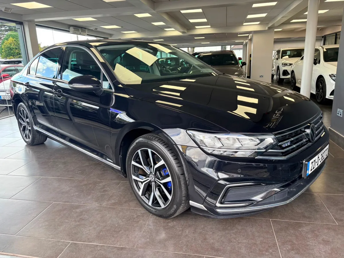 Volkswagen Passat  2022 ***1 year Warranty*** - Image 5