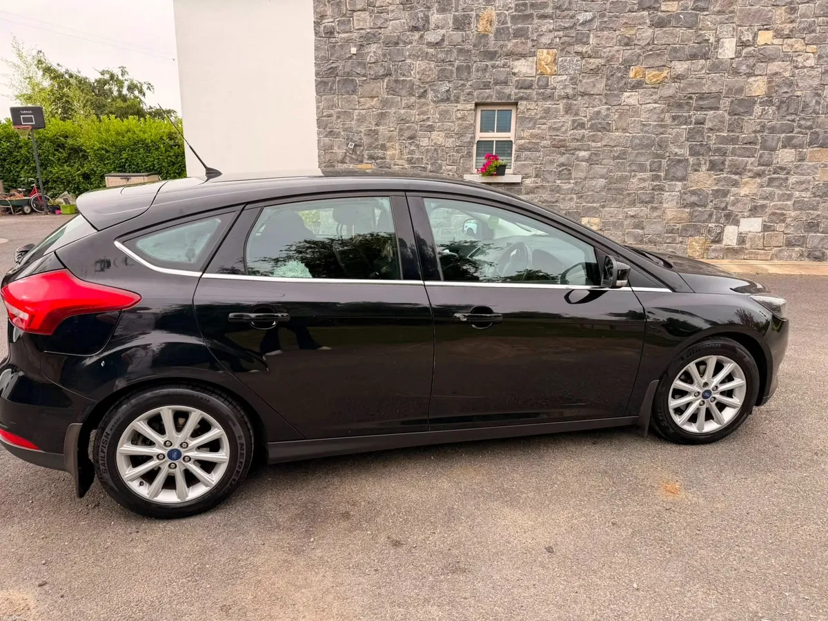 Ford Focus 2017 - Image 6