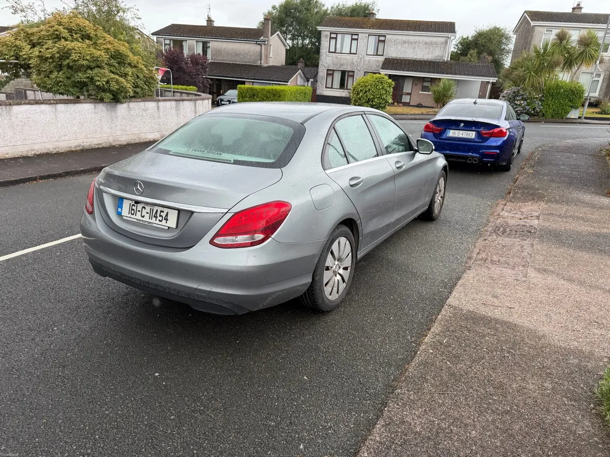 Mercedes-Benz C180d - Image 4