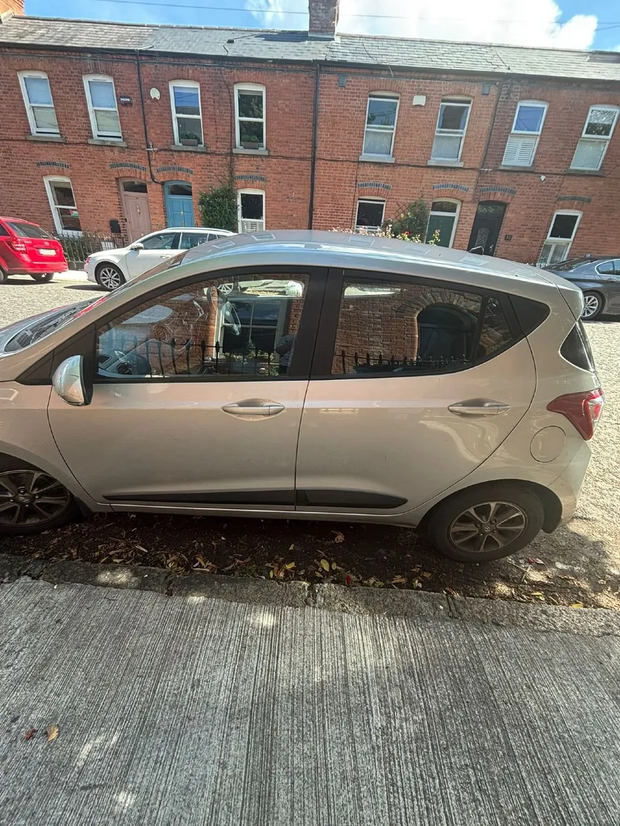 Hyundai i10 2015 - Image 2