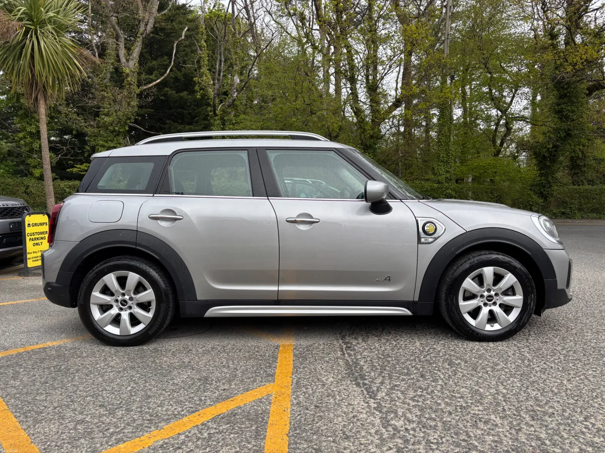 231 MINI COUNTRYMAN COOPER SE ALL4 - PHEV - FMSH - Image 4