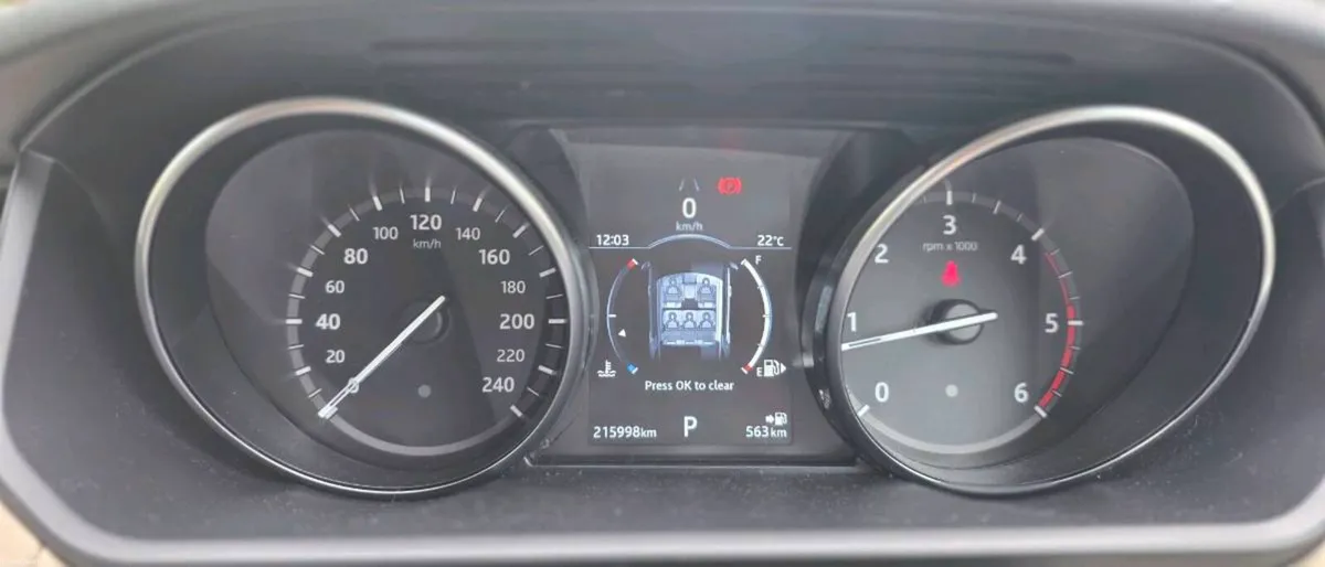 Discovery 5 2018 2L Automatic - Image 3