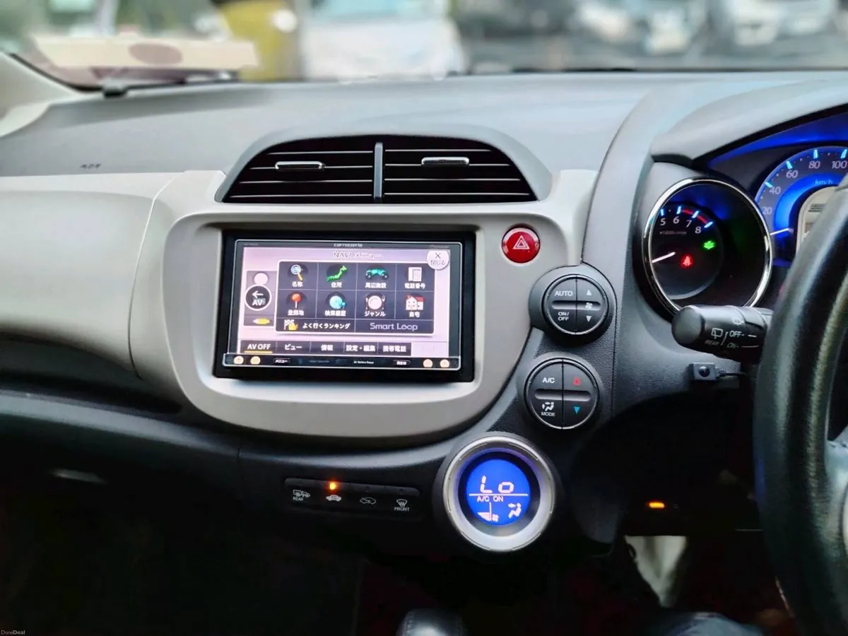 Honda fit hybird high spec - Image 5
