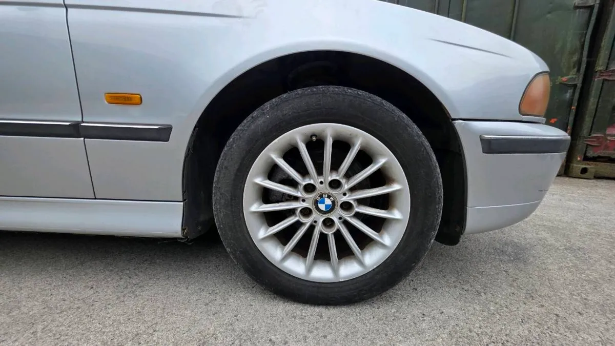 BMW E39 2.0 Petrol - Image 5