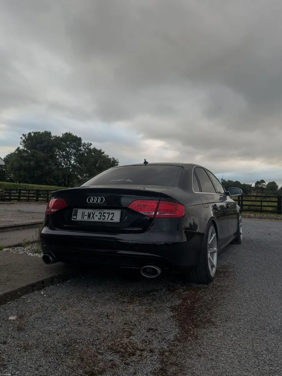 Audi A4 2011 - Image 1
