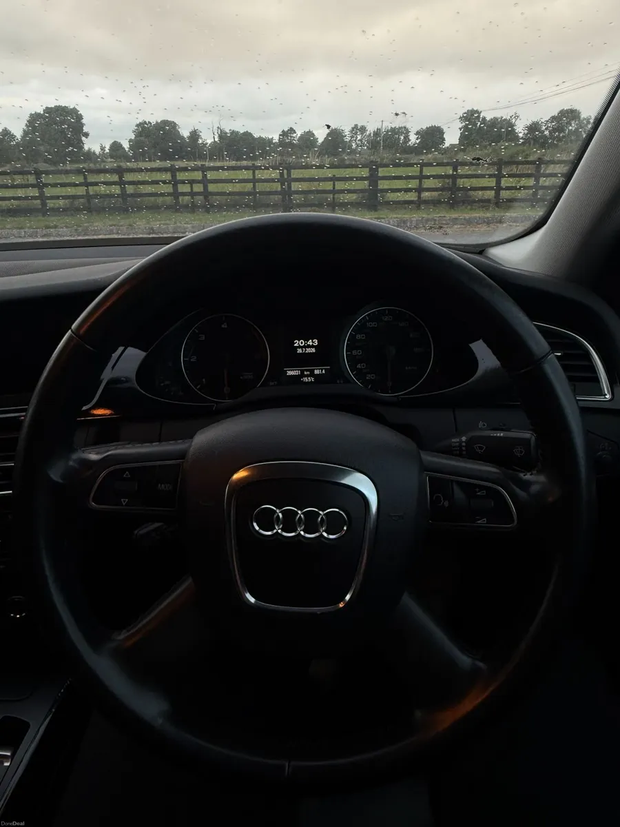 Audi A4 2011 - Image 5