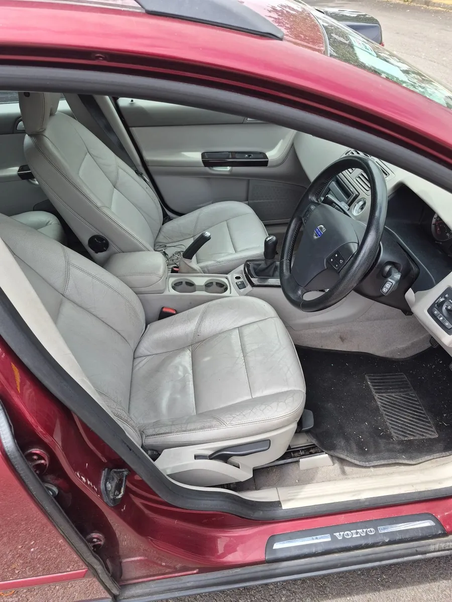 2006 Volvo V50 Se 70k miles & Tax until 02/ - Image 5