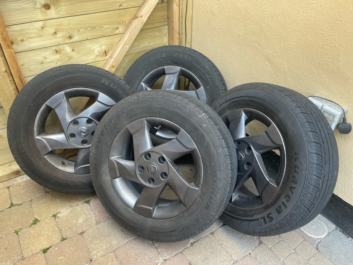 Off road Dacia duster only 83000kn! - Image 6