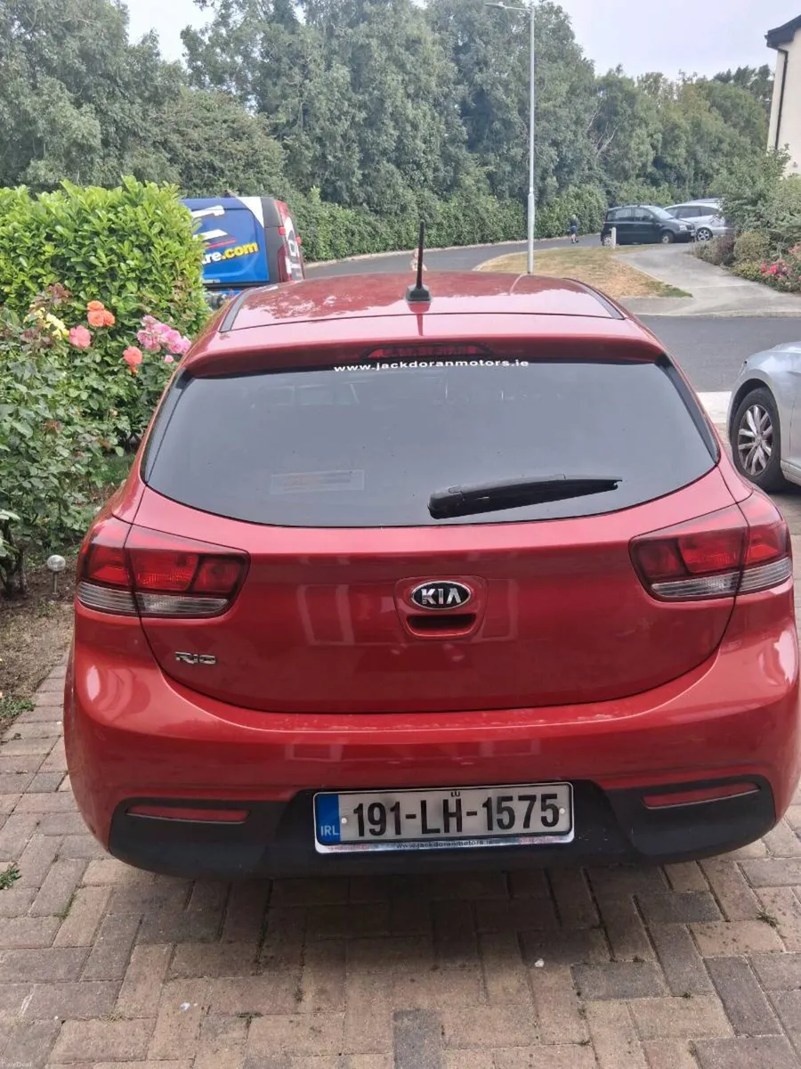 1 owner Kia Rio - Image 3