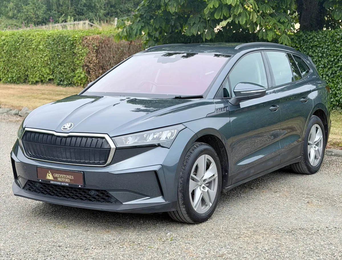 22 Skoda Enyaq iV 60 - Heated leather- Full spec - Image 1