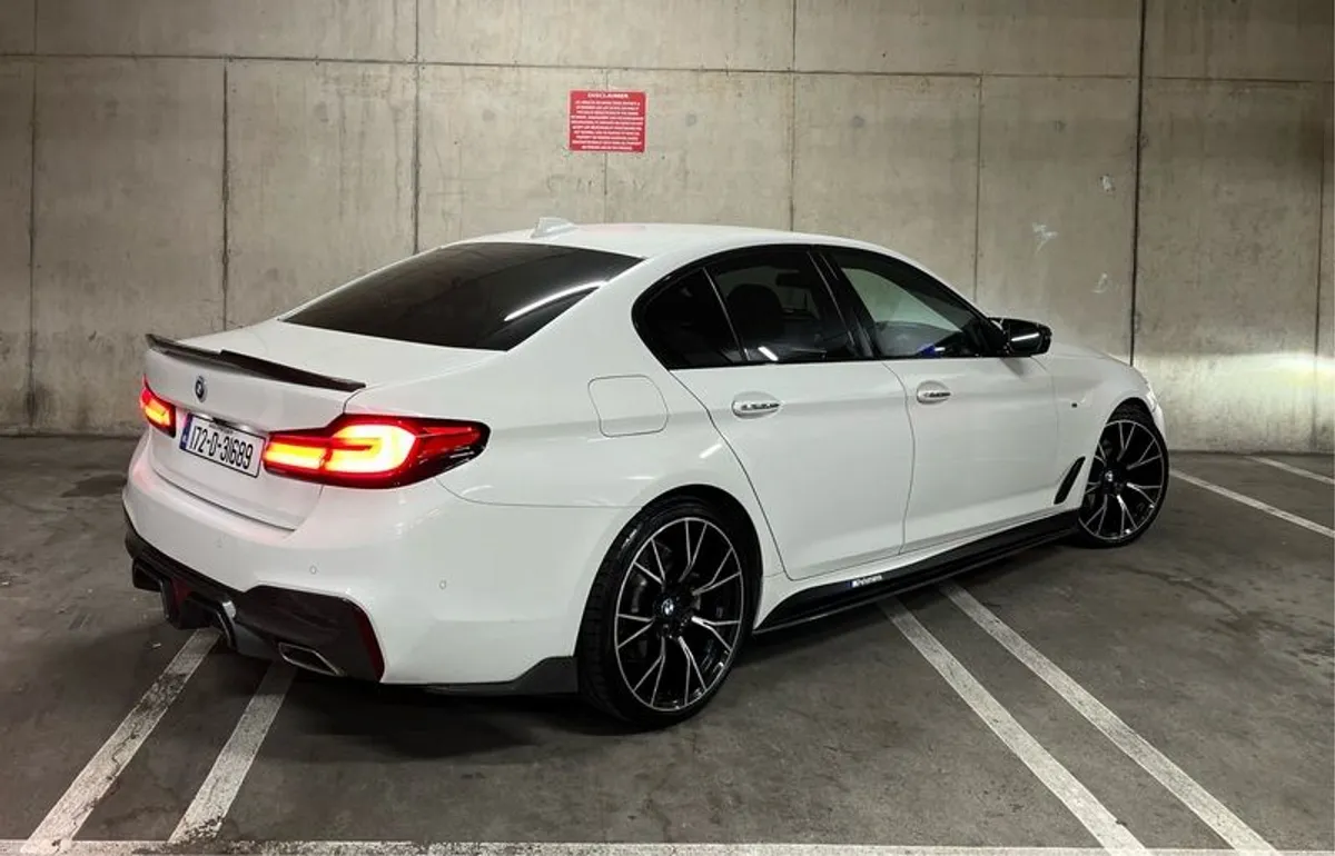 2017 Bmw 5-series - Image 5