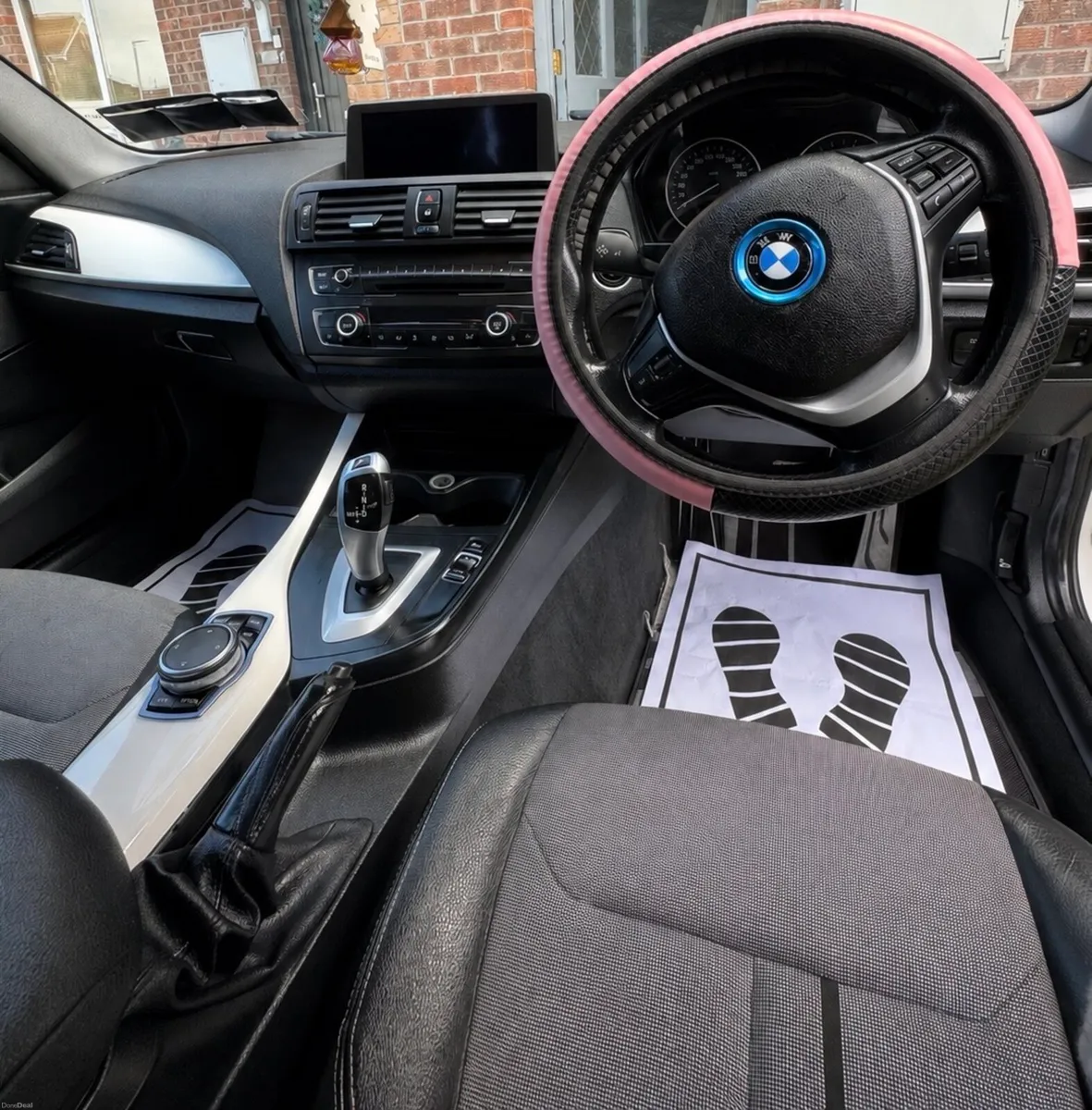 2014 BMW 116i Automatic – White - Image 4