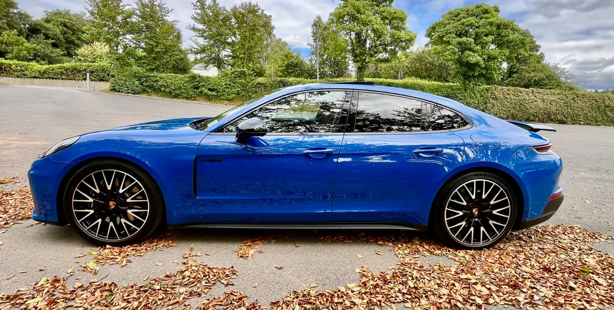 2024 Porsche Panamera 4 E-Hybrid - Image 6