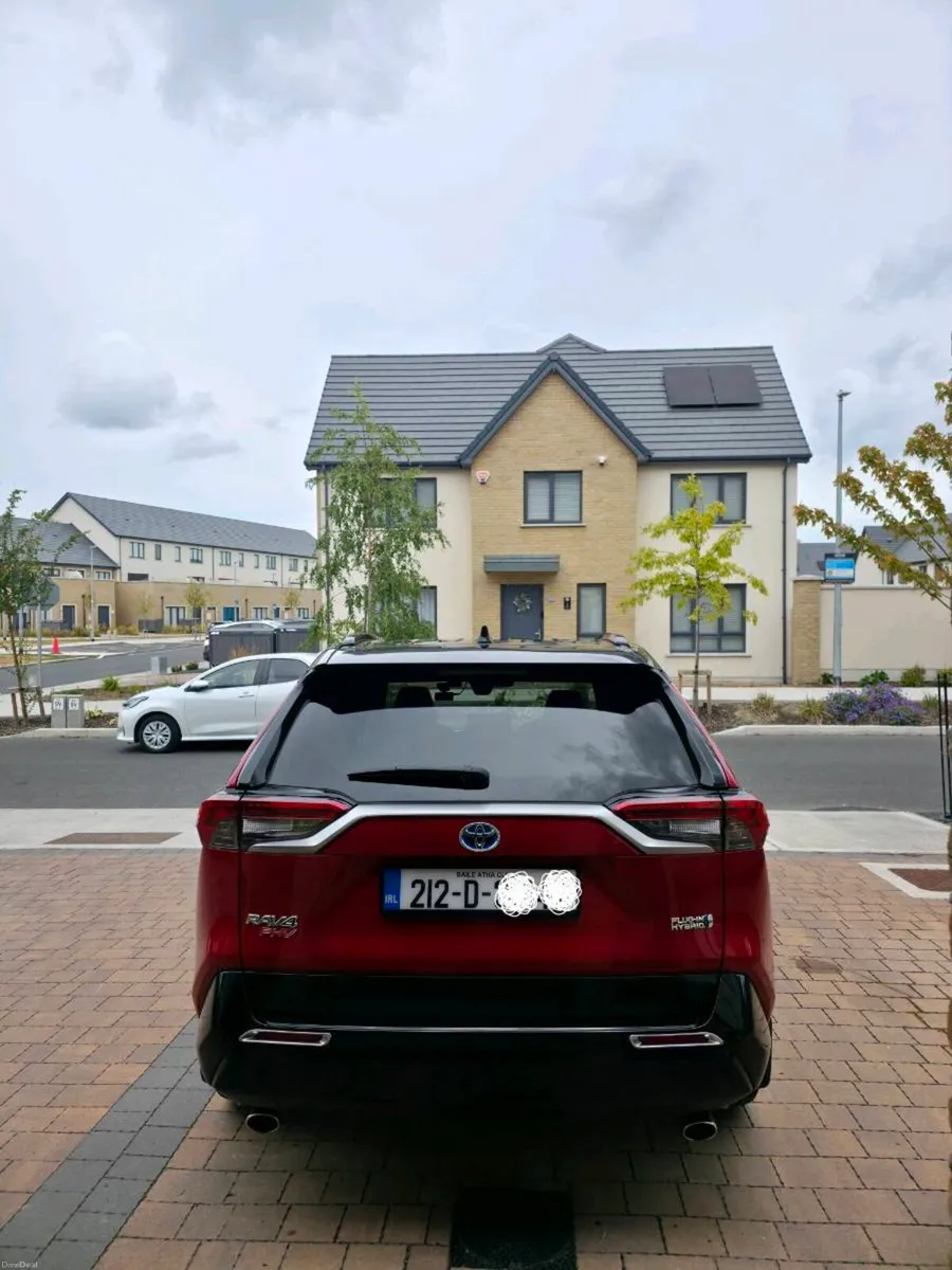 Toyota RAV4 PHV Blacktone 4x4 Platinum - Image 4