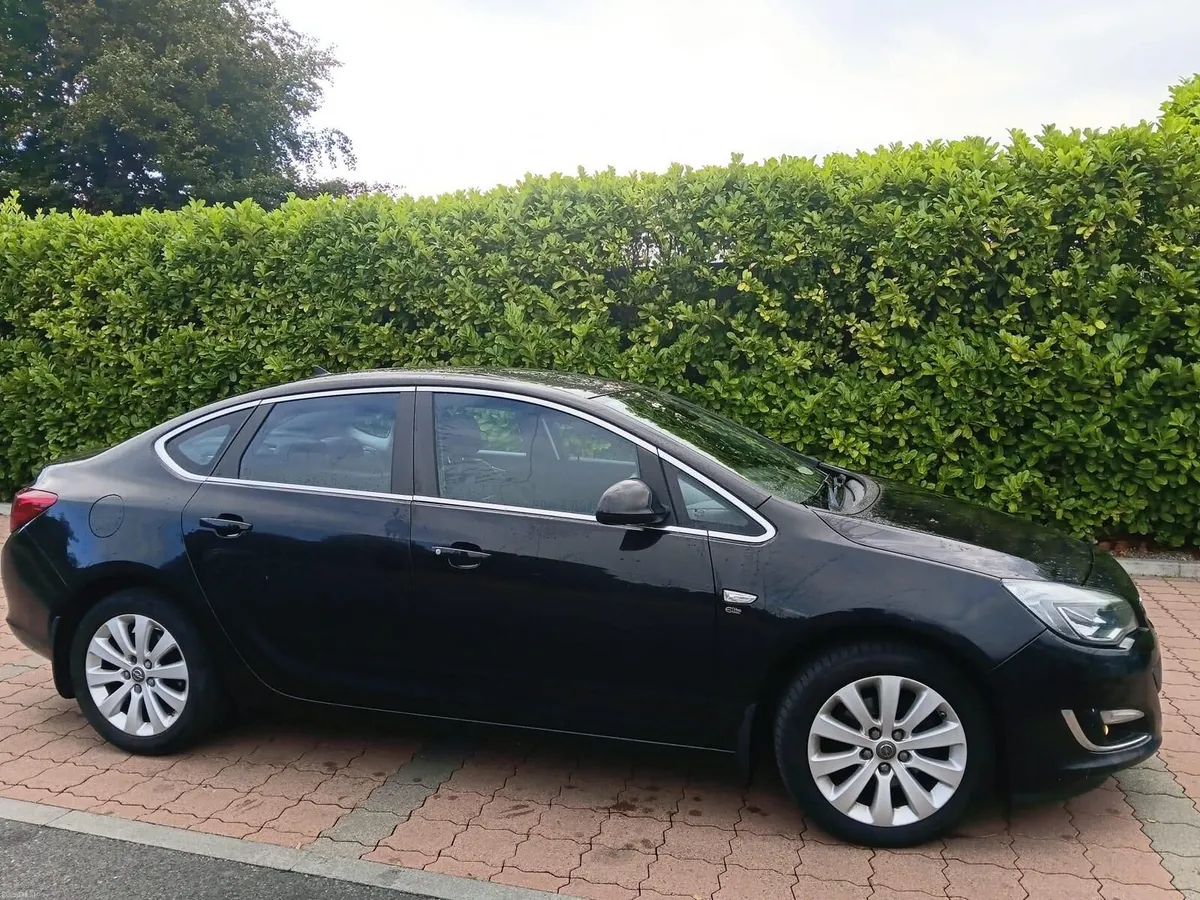 🔥2015 Opel Astra 1.6 Diesel Nct Until 7/27 🔥 - Image 3