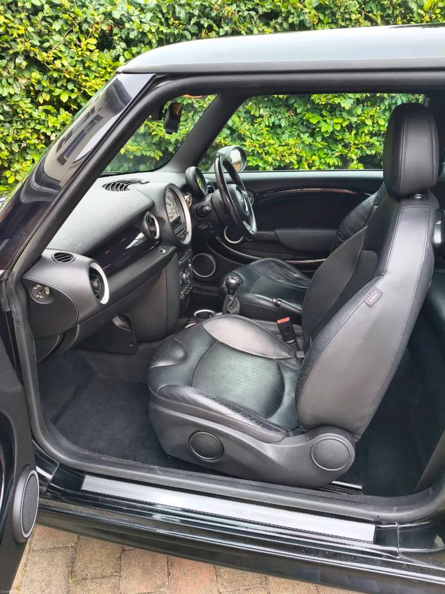 Mini Cooper 2011 - Image 5