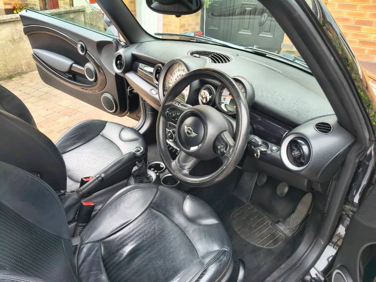 Mini Cooper 2011 - Image 3