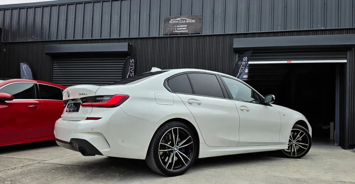 🔥 2020 BMW 330e M-Sport Plus Edition Auto - Image 4
