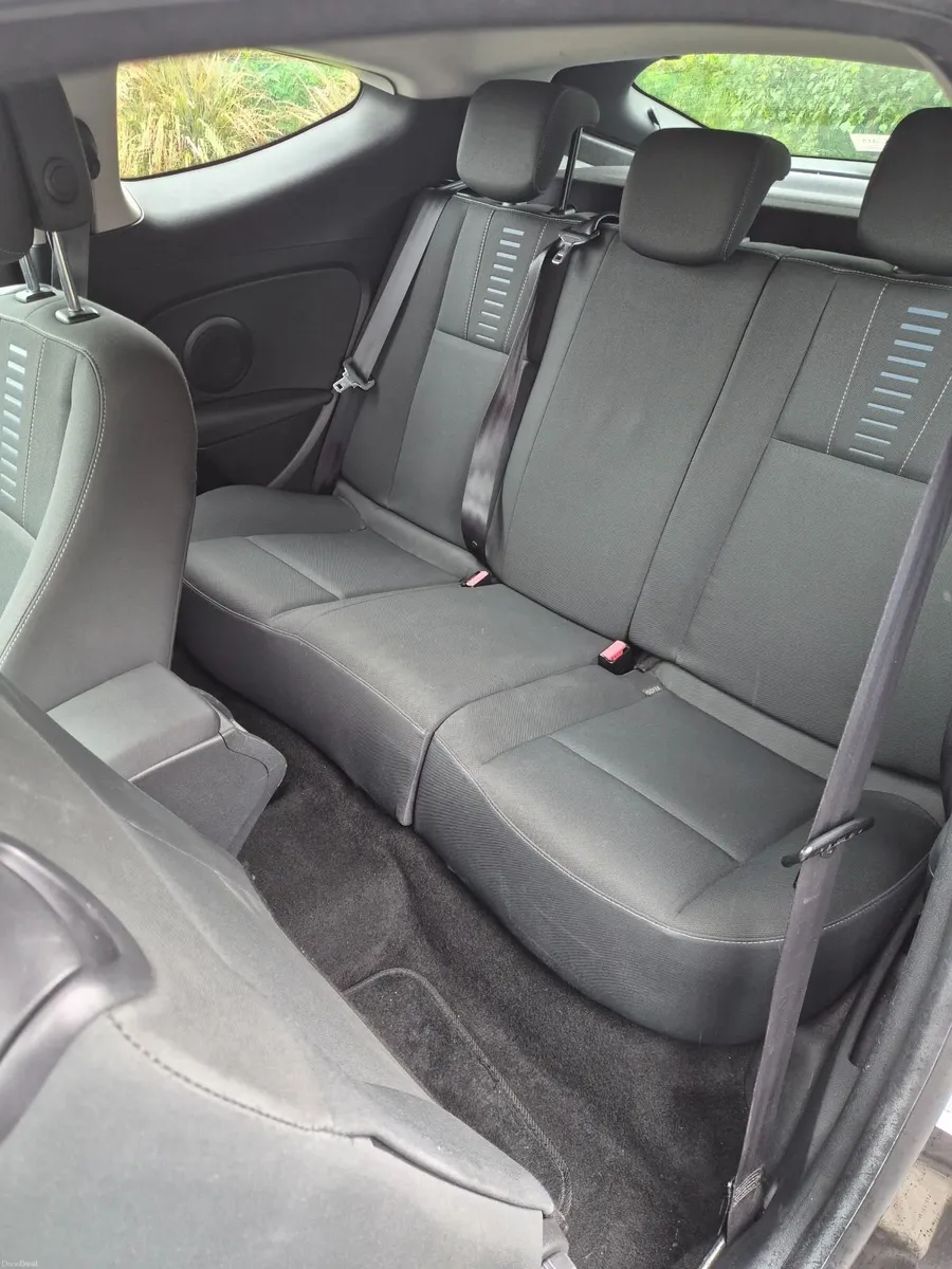 Renault Megane 2010 - Image 2