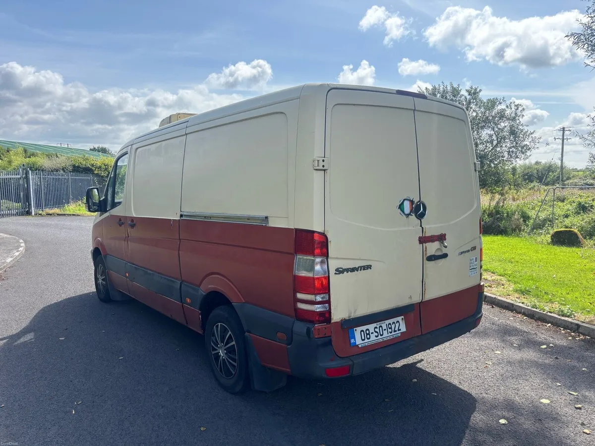 2008 Mercedes Sprinter MWB Fridge - Image 4