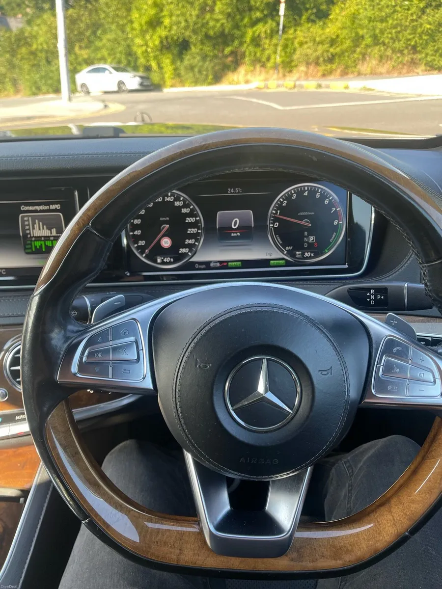 Mercedes S500 Long AMG line plug in hybrid - Image 5