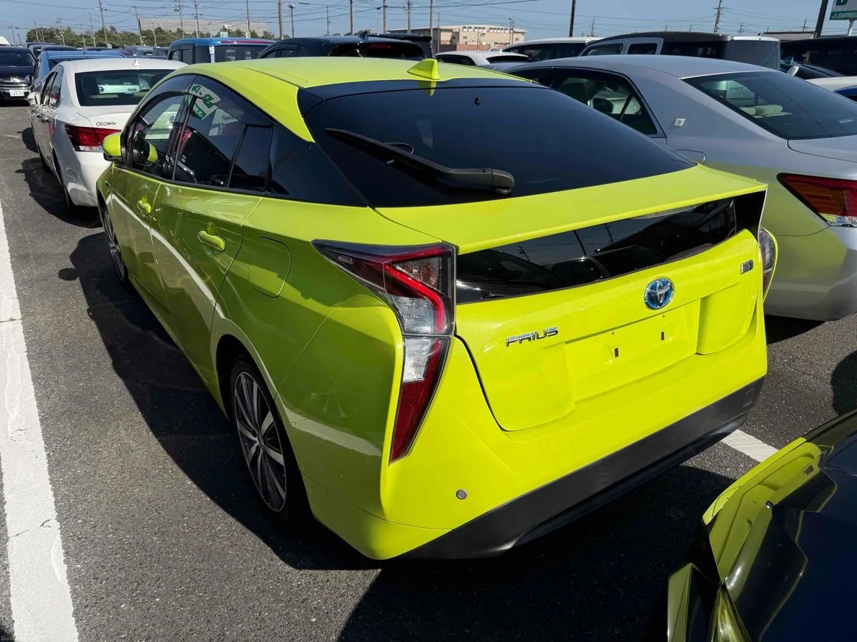 2016 Toyota Prius Hybrid 59k km arriving 29/10/26 - Image 2