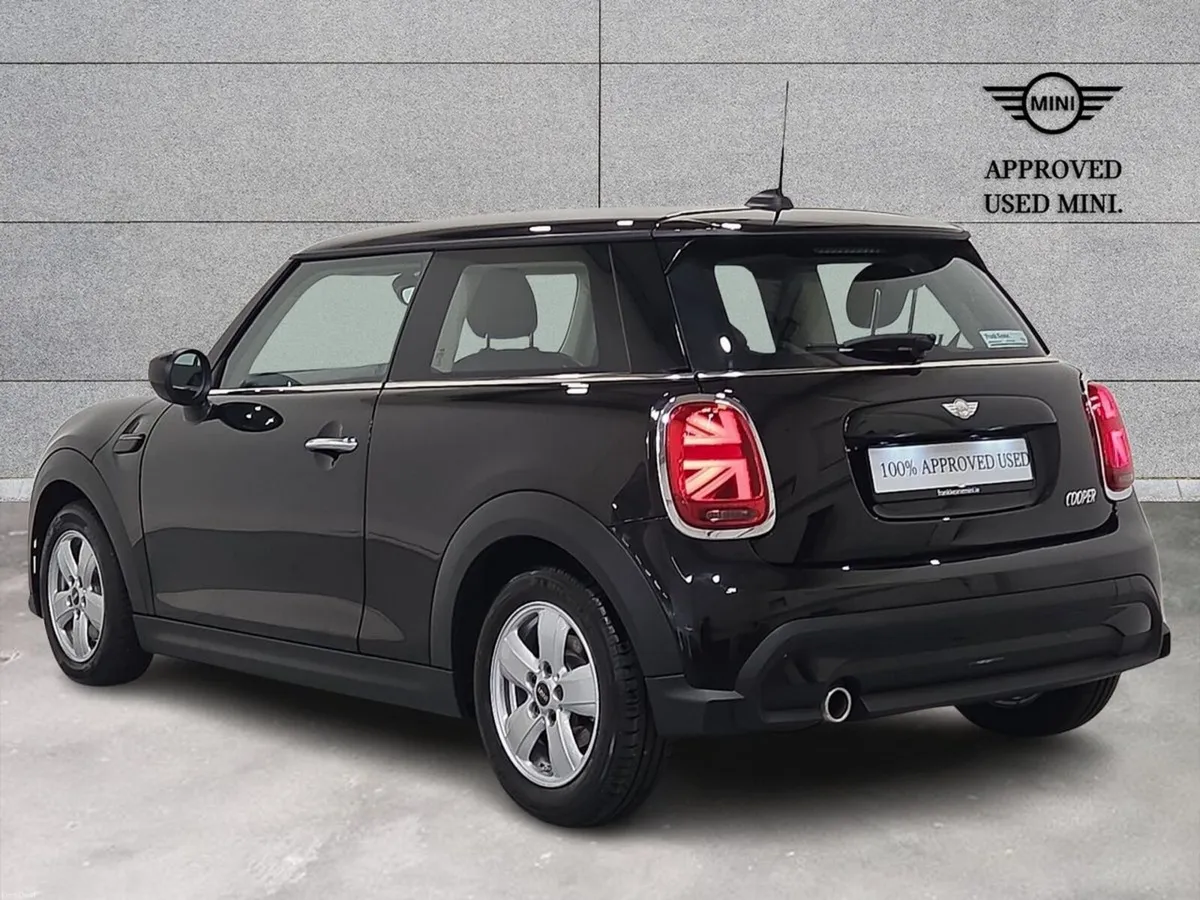 Mini Cooper 3-Door Cooper Classic - Image 2