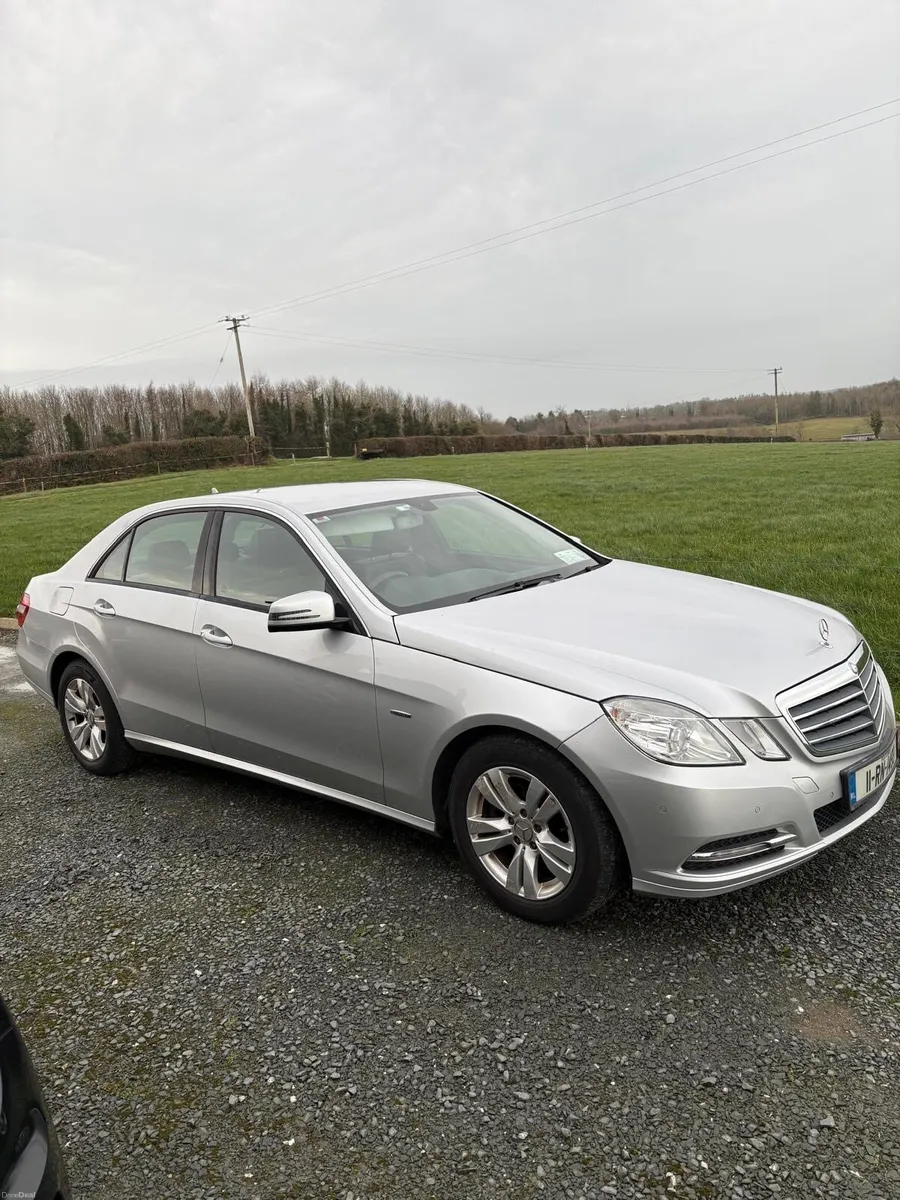 Mercedes Benz - Image 1