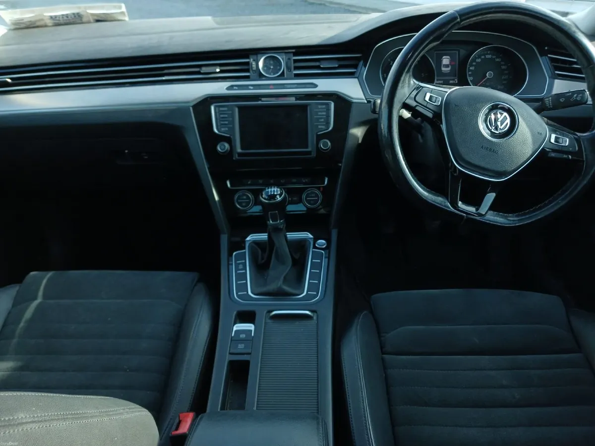 Volkswagen Passat 2016 Highline - Image 6