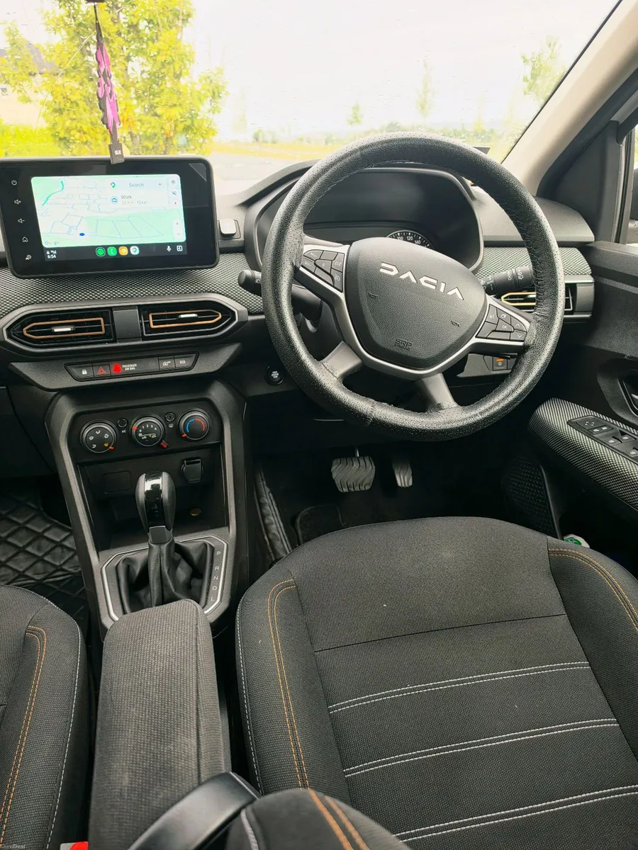 Dacia Sandero Stepway Automatic Wireless AirPlay - Image 6