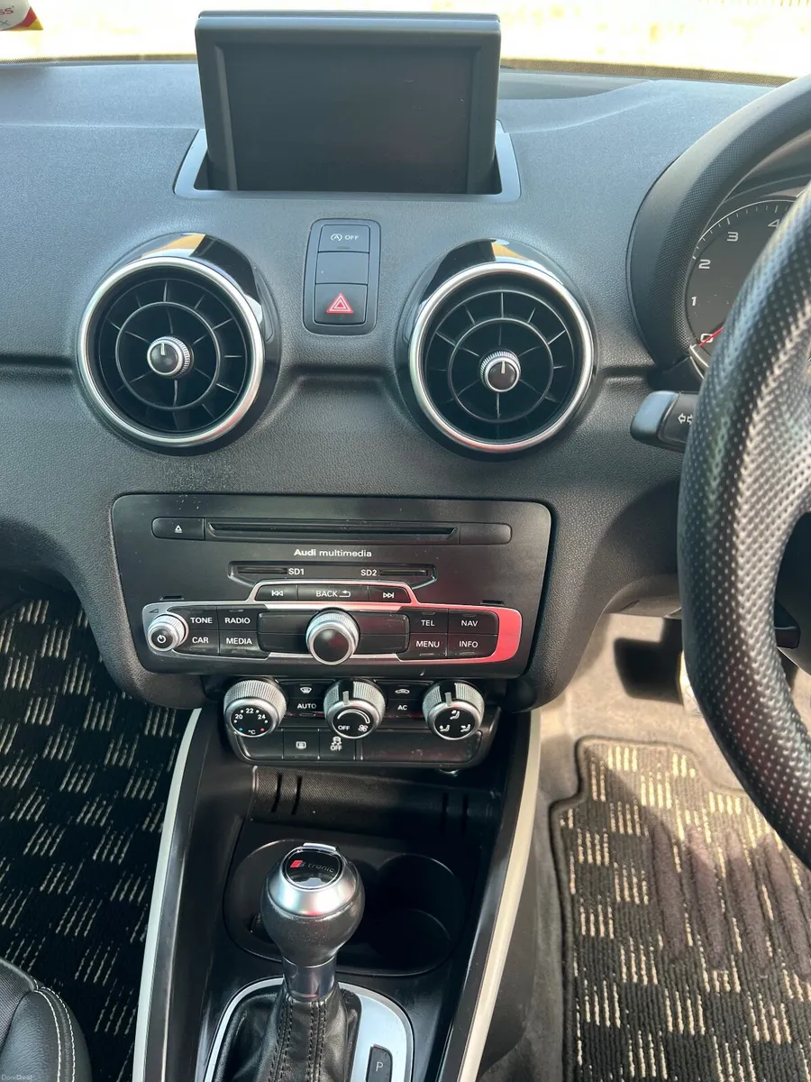 Audi A1 2011 - Image 4