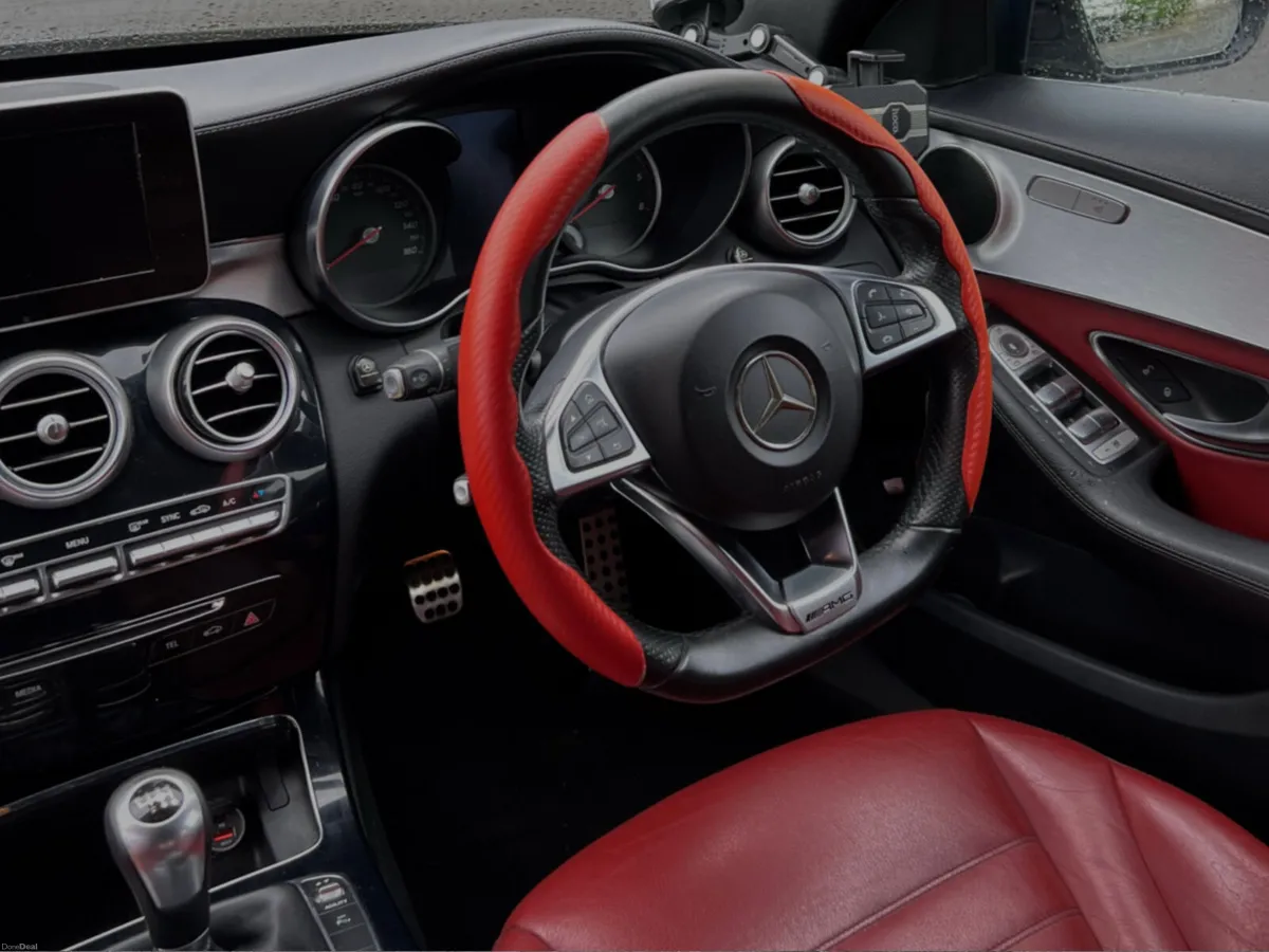 2015 Mercedes-Benz C220 AMG Line - Image 4