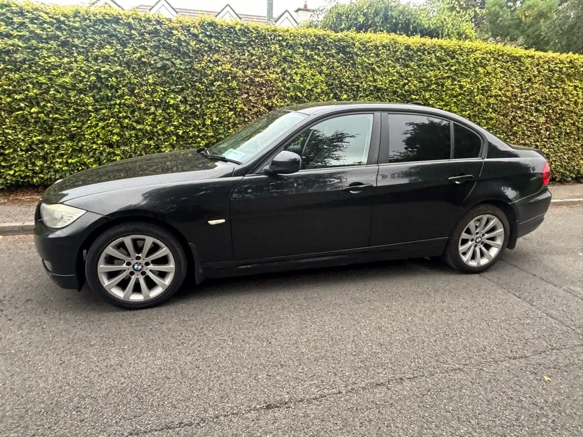 2011 BMW 320d AUTO !! NCT 03/27!! Nice Car!! - Image 2