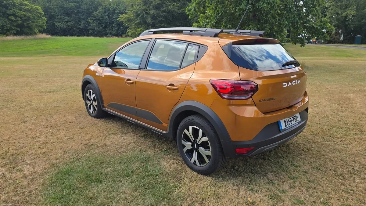 241 Dacia Sandero Stepway AUTOMATIC/Mint/Full Spec - Image 6
