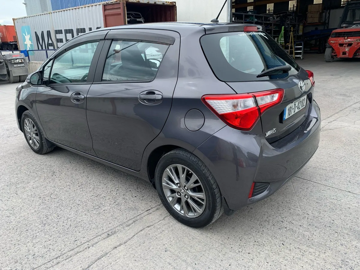 Toyota Yaris - Image 5