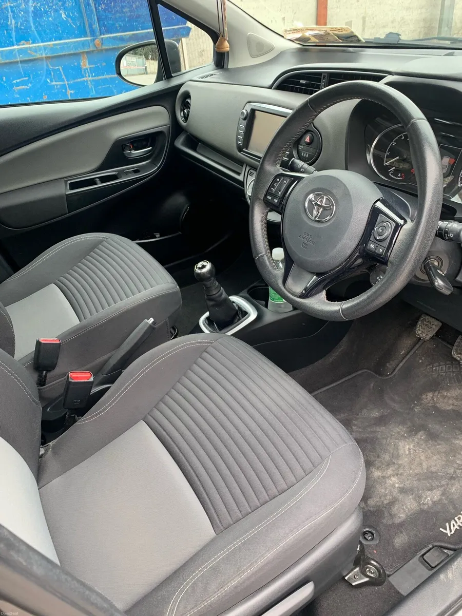 Toyota Yaris - Image 6