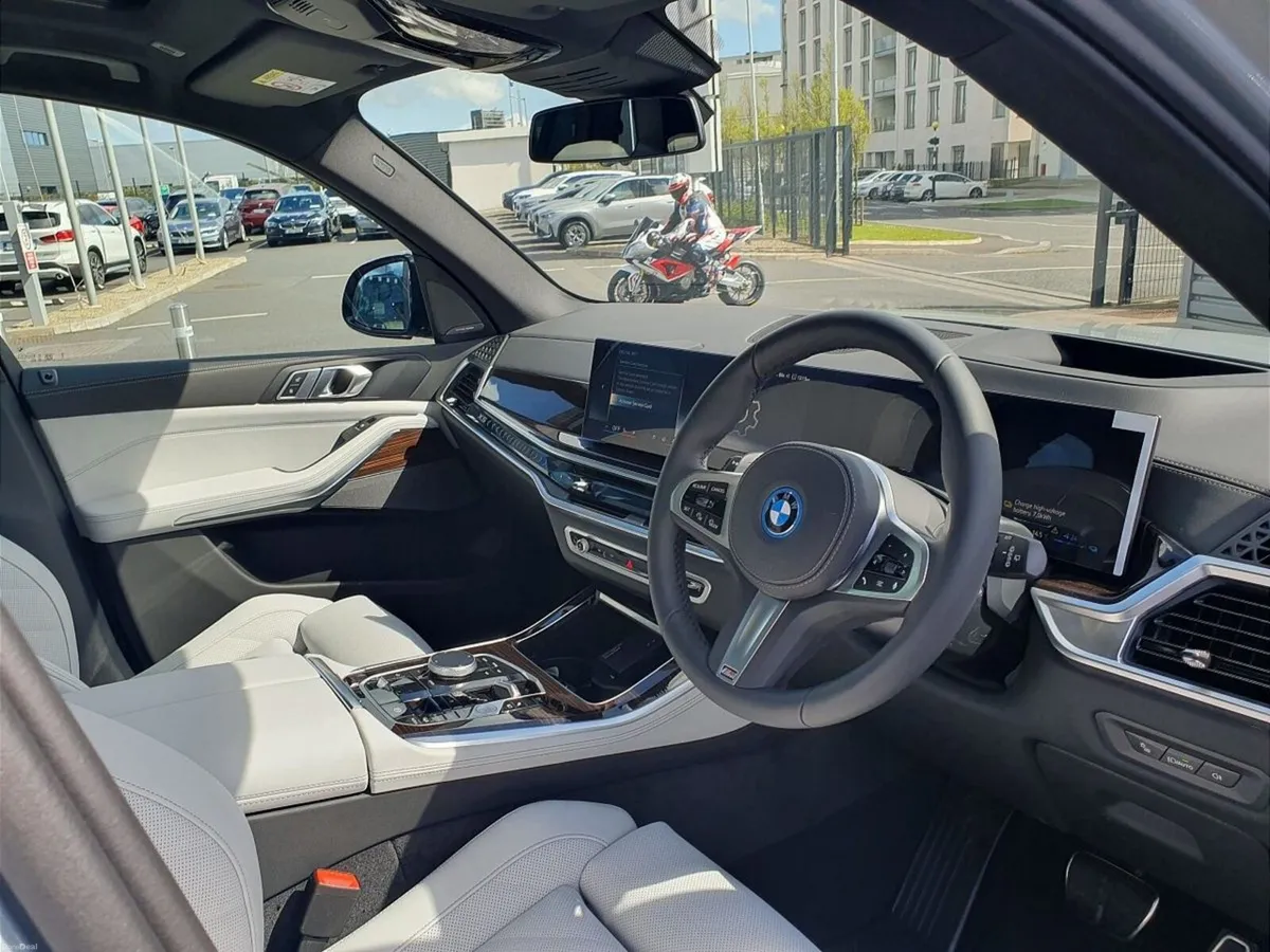 BMW X5 xDrive50e M Sport - Image 6