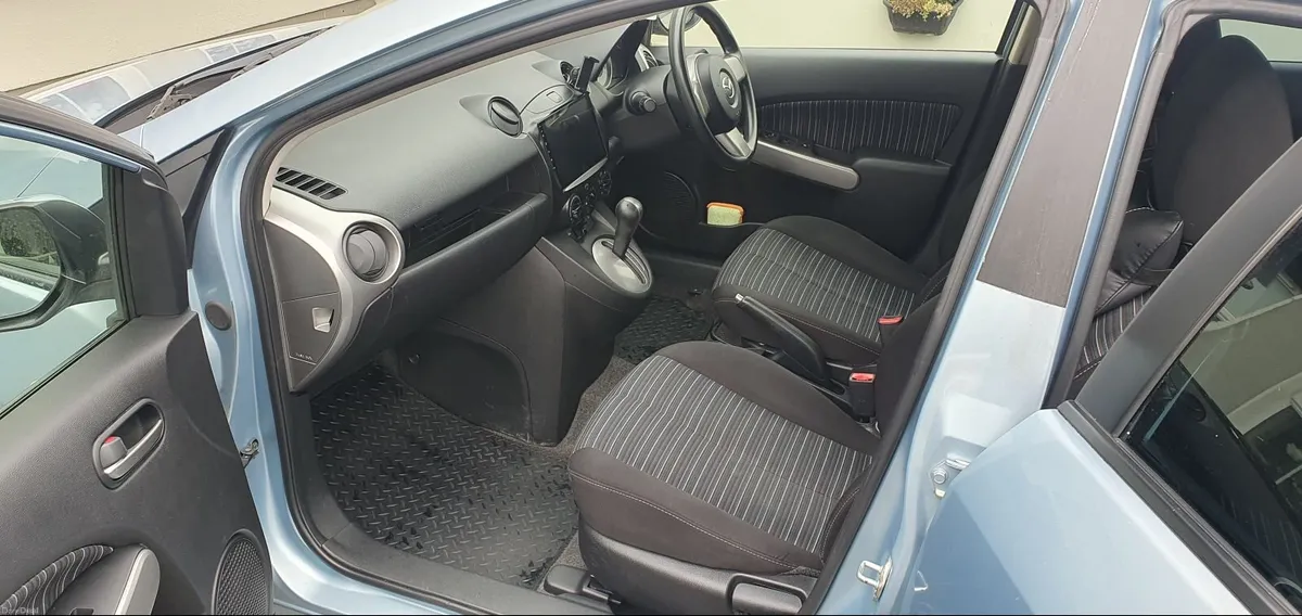 Mazda Demio 2010 - Image 4