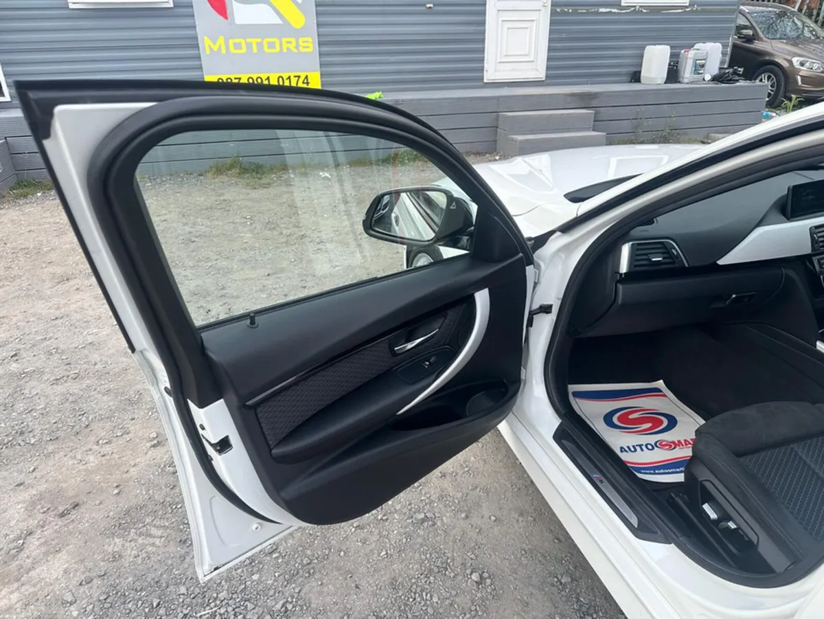 BMW 3-Series M-SPORT 2.0L Petrol Automatic LOW Mil - Image 5