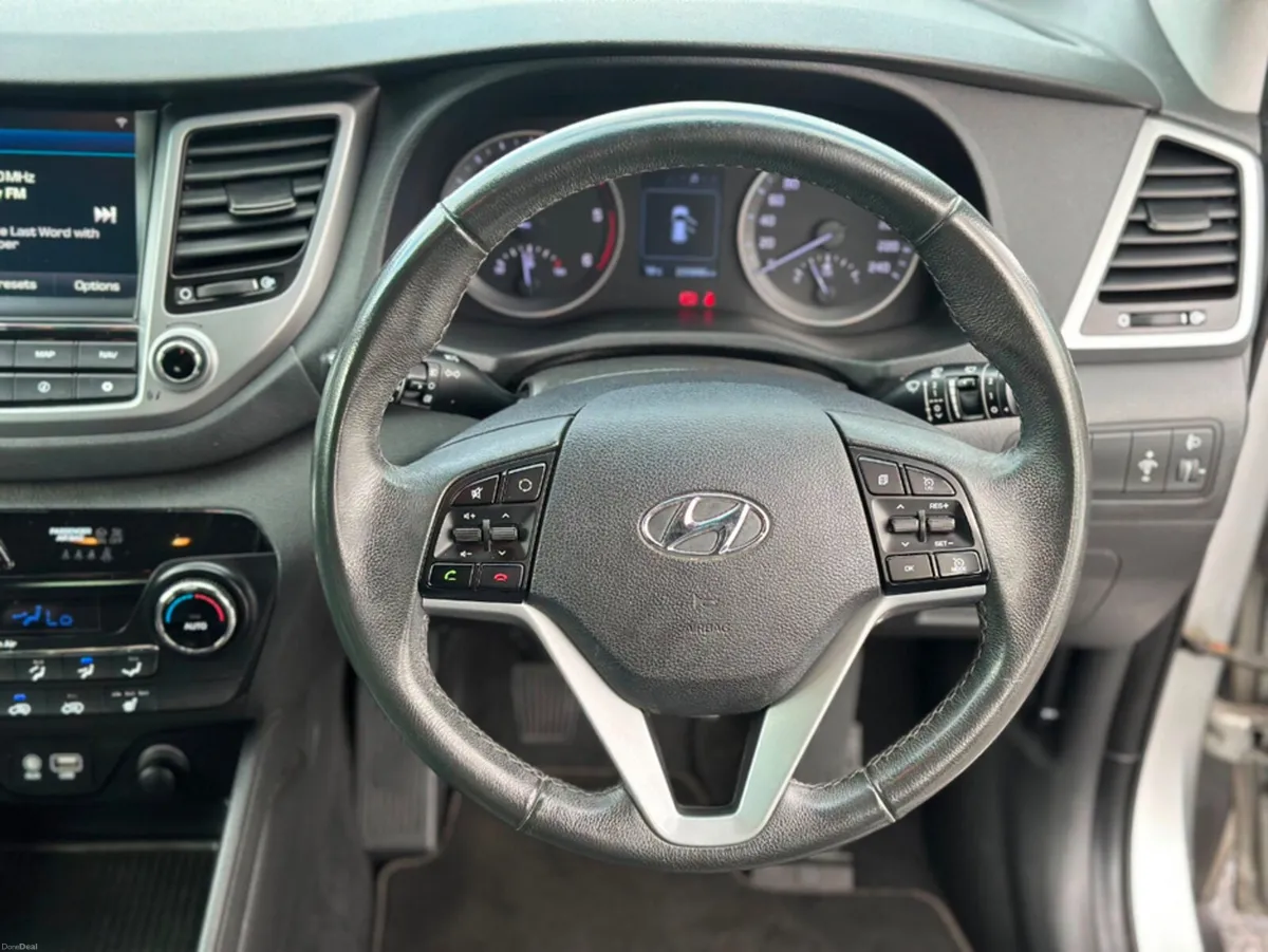Hyundai Tucson 1.7 EXECUTIVE 5DR - Image 6