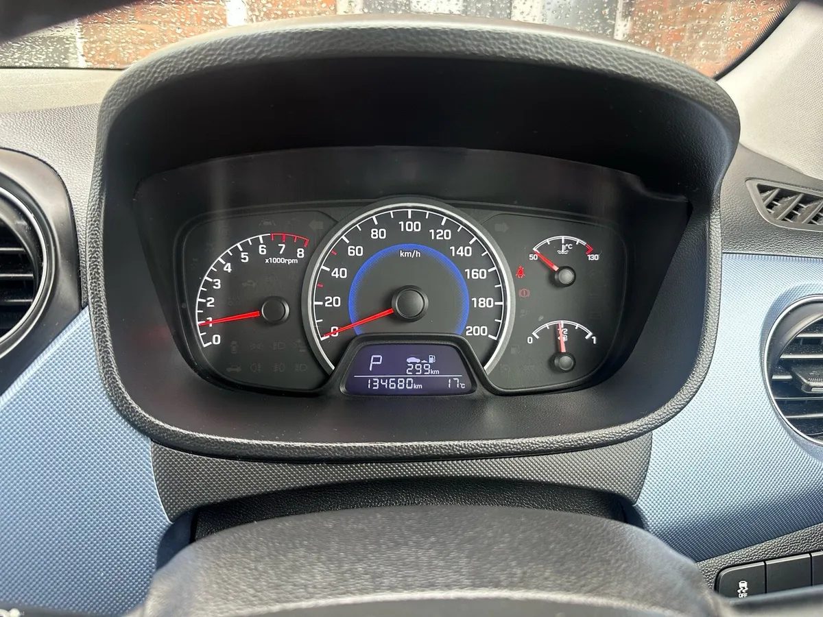 Hyundai i10 2019 Deluxe 4DR Auto - Image 5