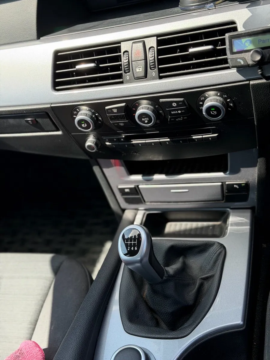 BMW 520 LCI - Image 5