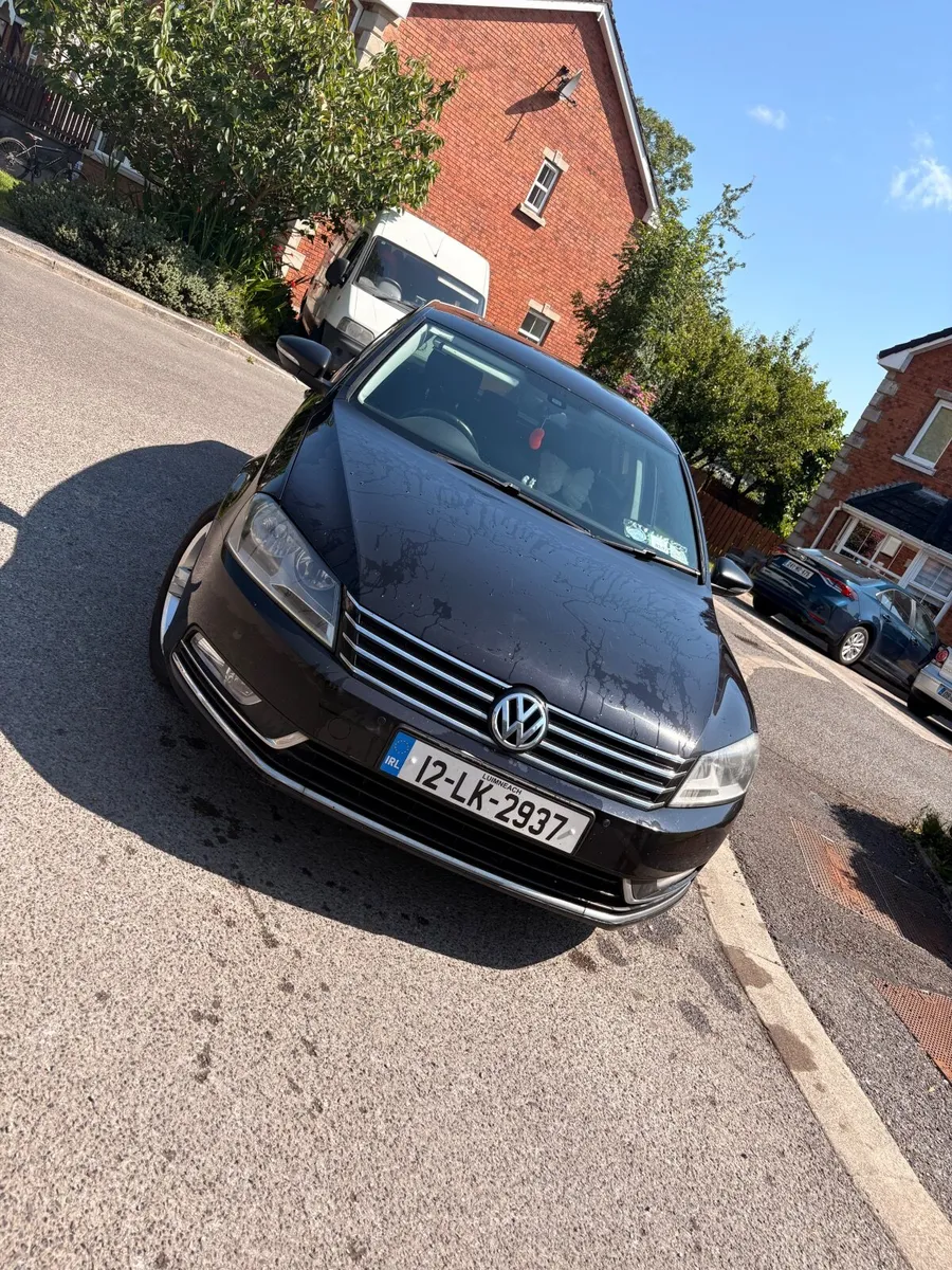Volkswagen Passat 2012 - Image 1